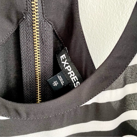 Express Racerback Black & White Tank Size XS - Picture 2 of 4